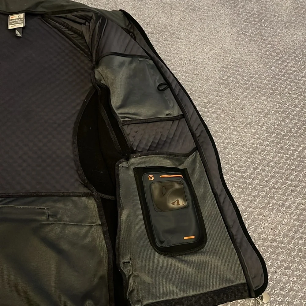 XL Nike fit therma Black Quilted jacket Tag size XL 16-18 - Picture 8 of 10